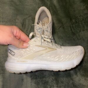 Brooks Glycerin Women's Running Shoes - White